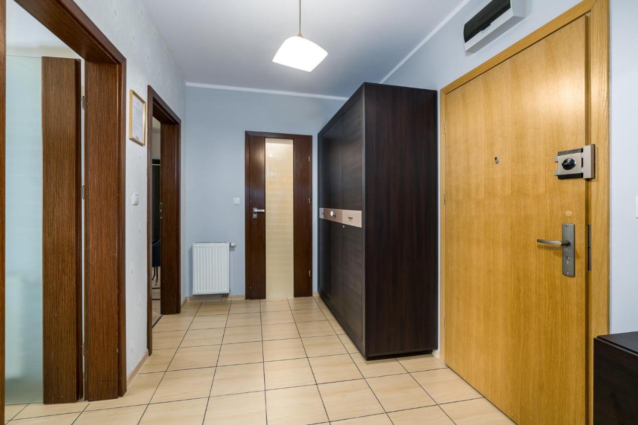 Sleepway Apartments - Garbary 95-112A Познань Экстерьер фото